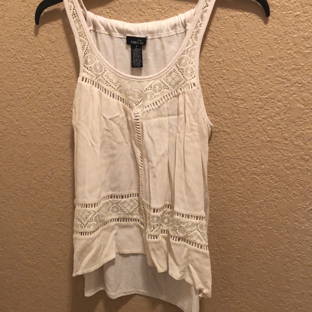 Gently worn Rue21 flowy top. Medium. Lace/crotchet design Ivory. - Picture 14 of 15